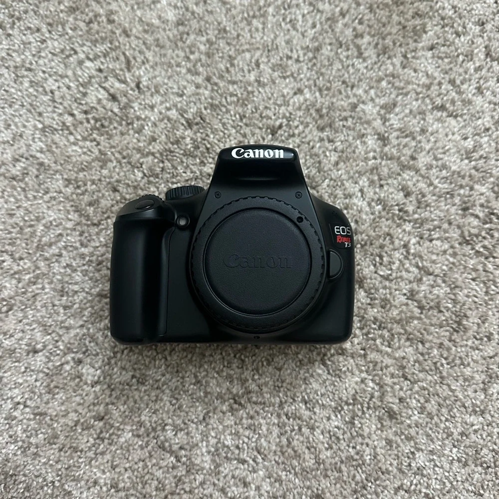 Canon EOS Rebel T3 Digital Camera - Black